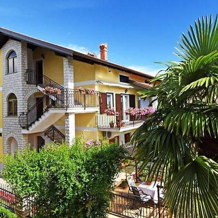Apartments And Rooms Branka Novigrad Istria Exterior foto